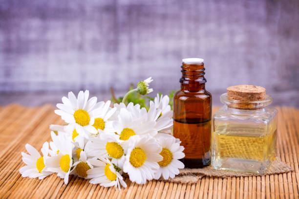 a cet emplacement s'affiche un image d'huile essentielle avec des fleurs